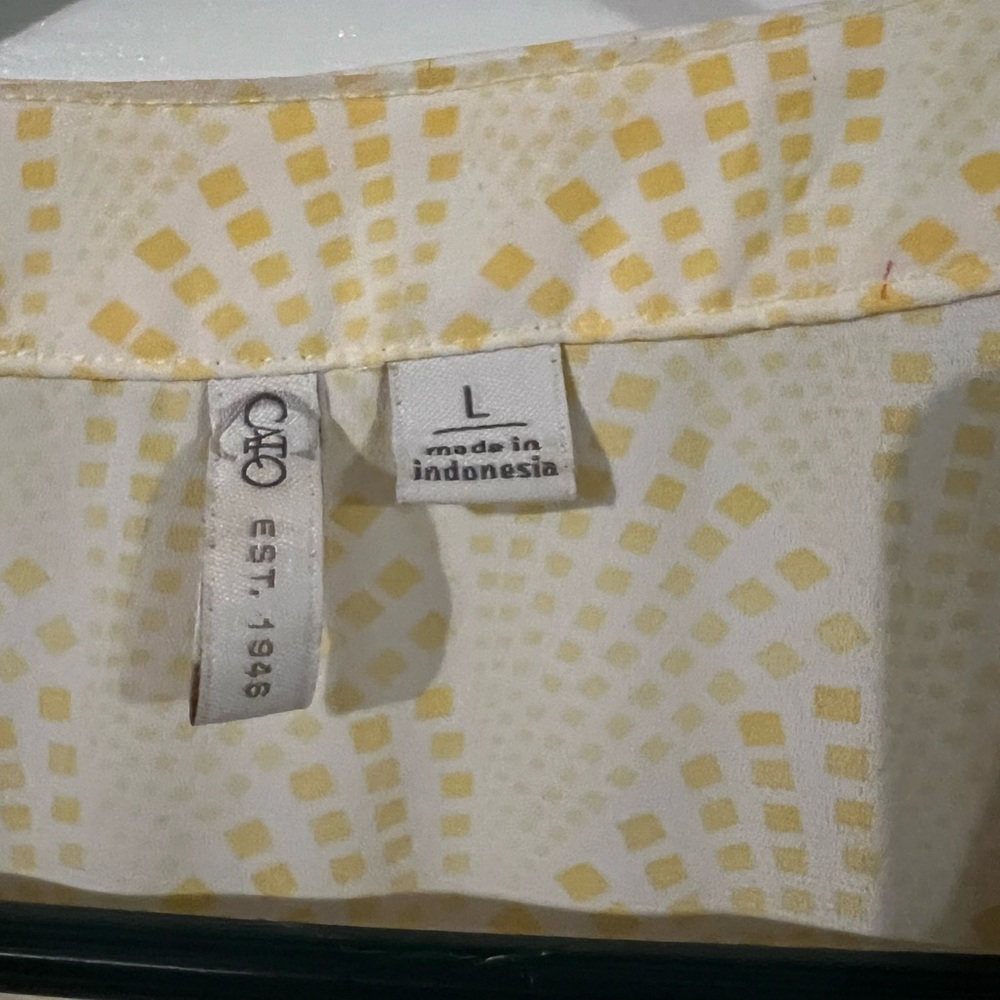 Pretty Yellow Patterned Office Blouse - image 3